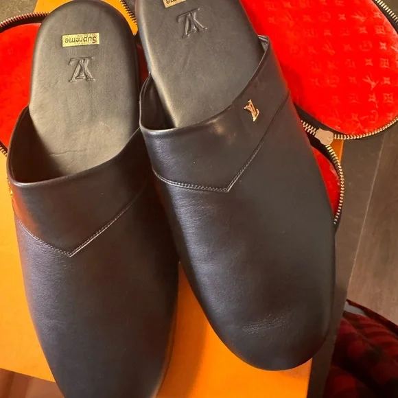 Supreme Black Leather Men display picture 3